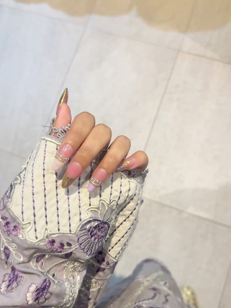 Desi Pearl